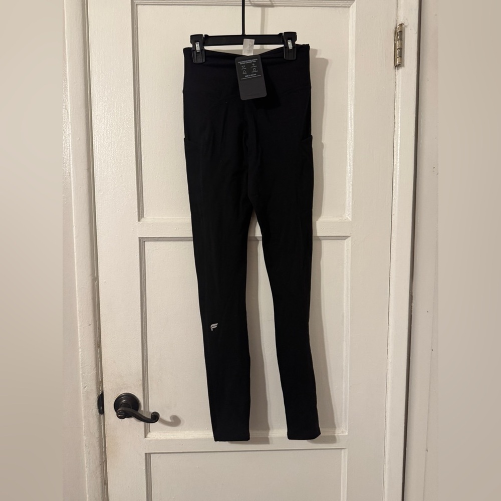 Fabletics Cold Weather High-Waisted Pocket Legging Sz Small Tall - Picture 6 of 8